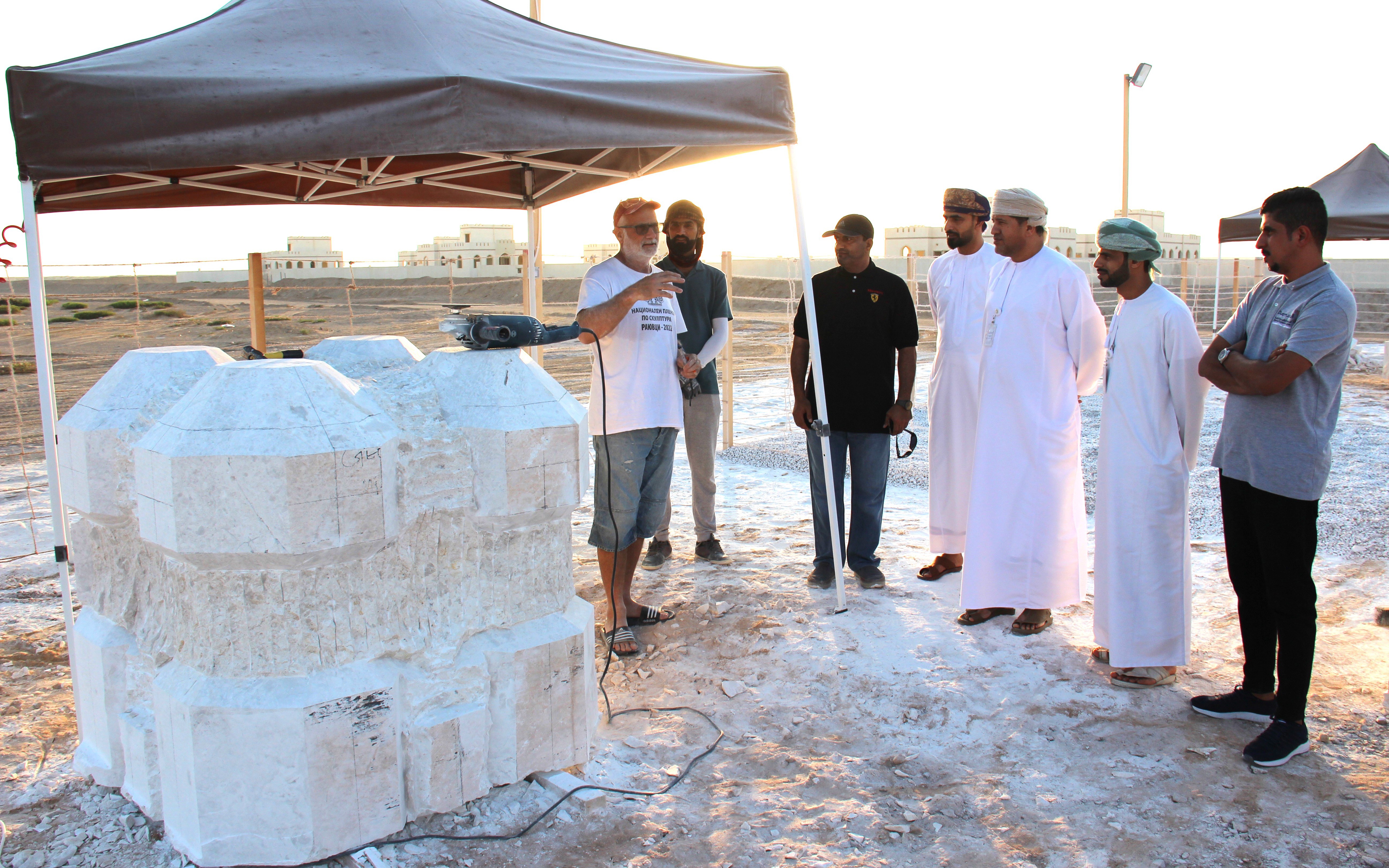 Duqm hosts Nufoon Sculpture Forum