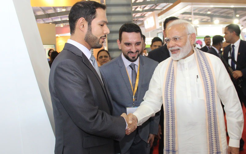رئيس الوزراء الهندي يزور جناح السلطنة في معرض ومؤتمر جوجرات النابضة