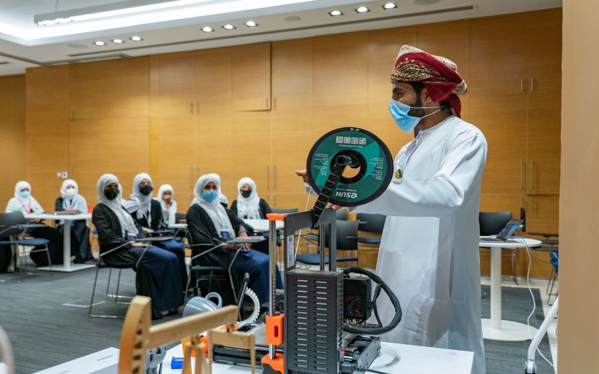 Aims to enable school students to keep pace with the rapid developments in modern technologies and future skills  SEZAD concludes Future Makers Programme in Duqm